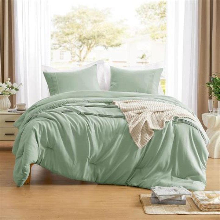 90 x 90 comforter