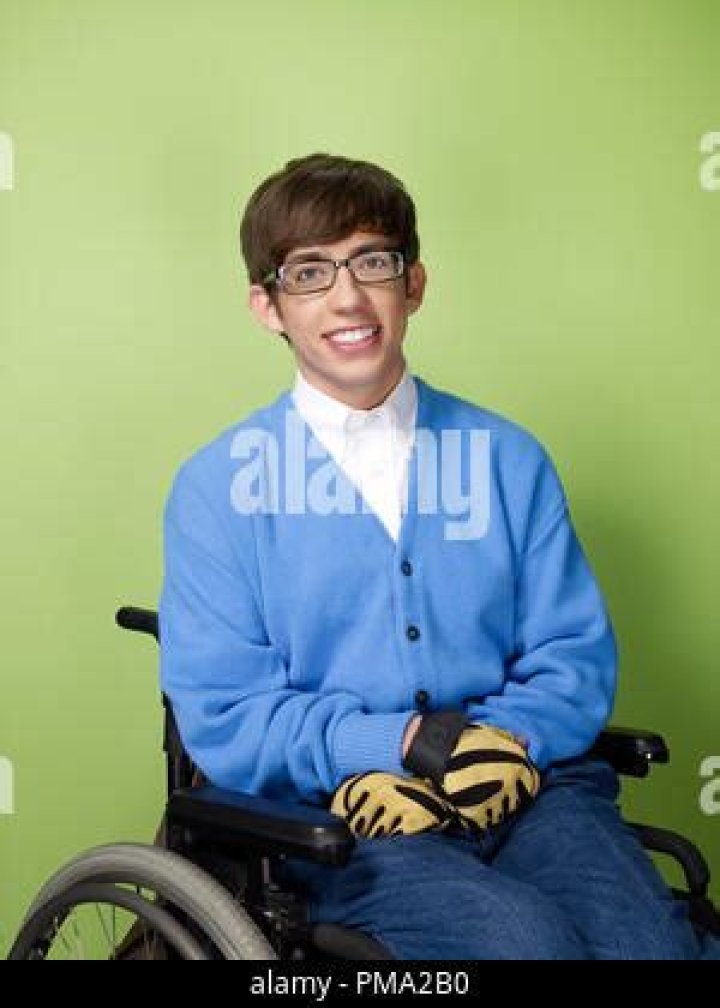 artie on glee