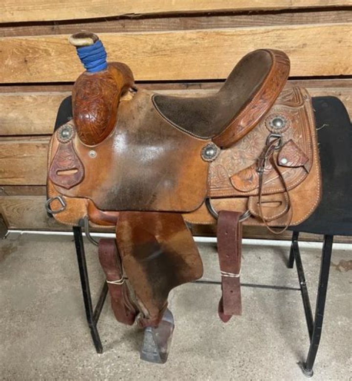 best roping saddles