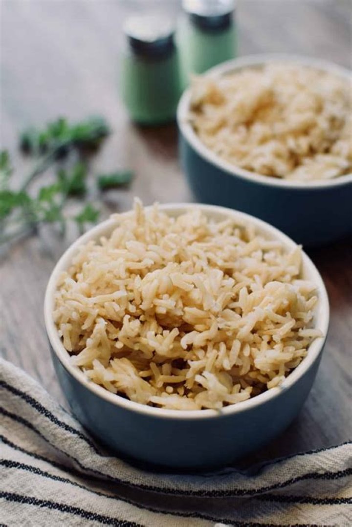 can we eat brown rice at night