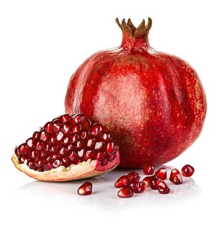 can you eat the white part of a pomegranate