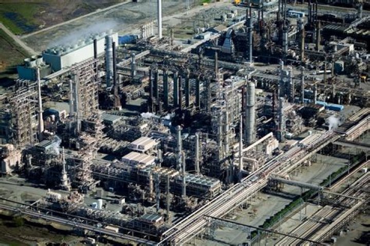 chevron refineries locations