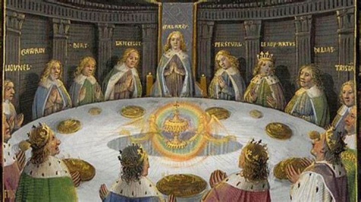 como fue la primera mesa redonda