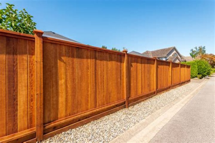 cost of fencing a yard