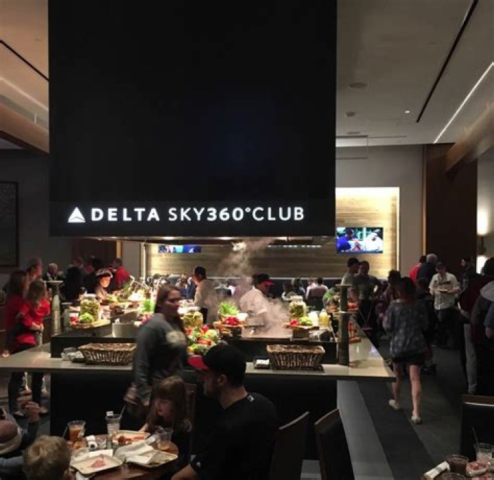 delta sky club truist park