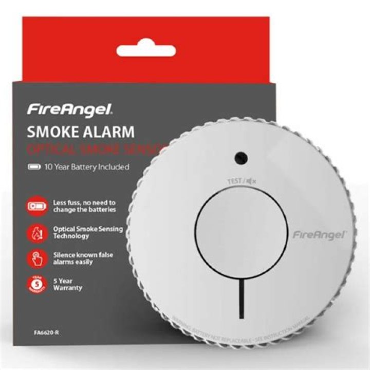 fireangel smoke alarm beeping red light
