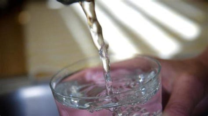 fridge water tastes like chlorine