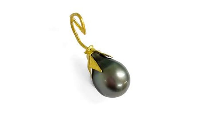 gluing pearls
