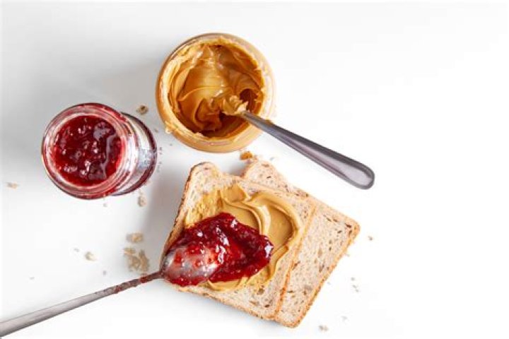 grape or strawberry jelly