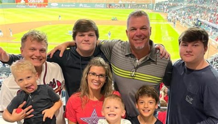 how many kids does chipper jones have
