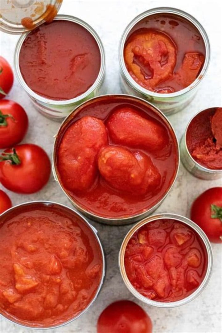 how many tomatoes are in a can of diced tomatoes
