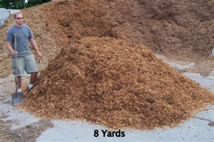 how much does a yard of bark weigh