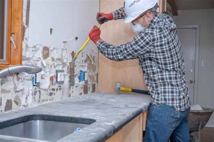 how much does it cost to demo a kitchen
