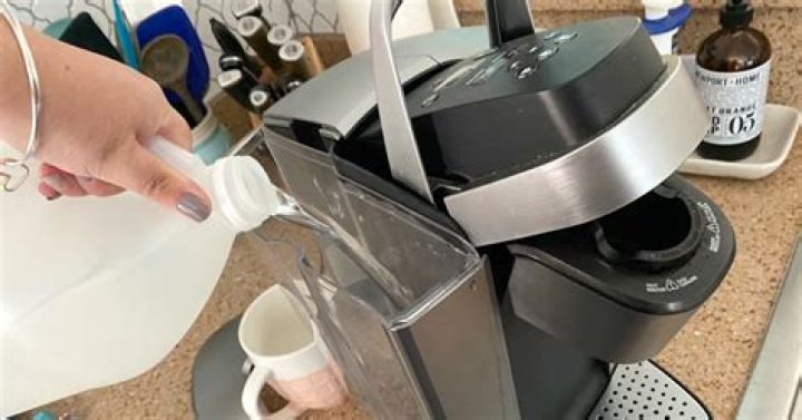 how to clean a keurig with baking soda