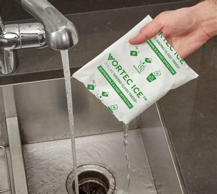 how to dispose of gel ice packs