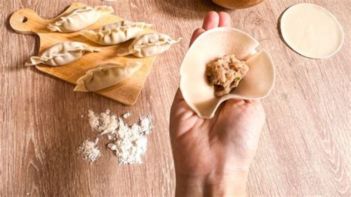 how to keep dumplings from falling apart