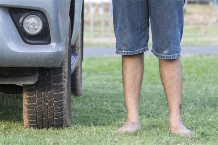 is it illegal to drive barefoot in nc