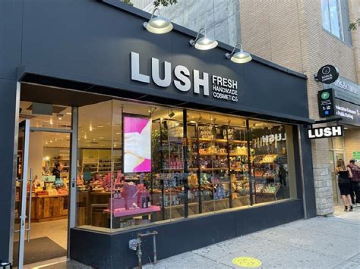 is lush a canadian company