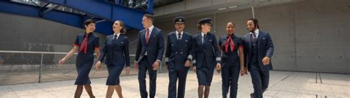 is there a height requirement for flight attendants