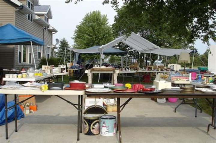 makeshift tables for garage sale