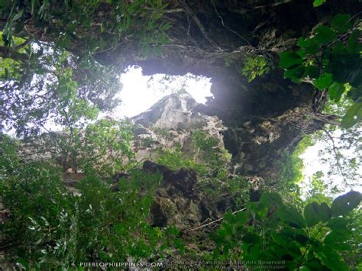 manunggul cave