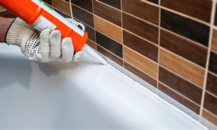 mastic vs silicone