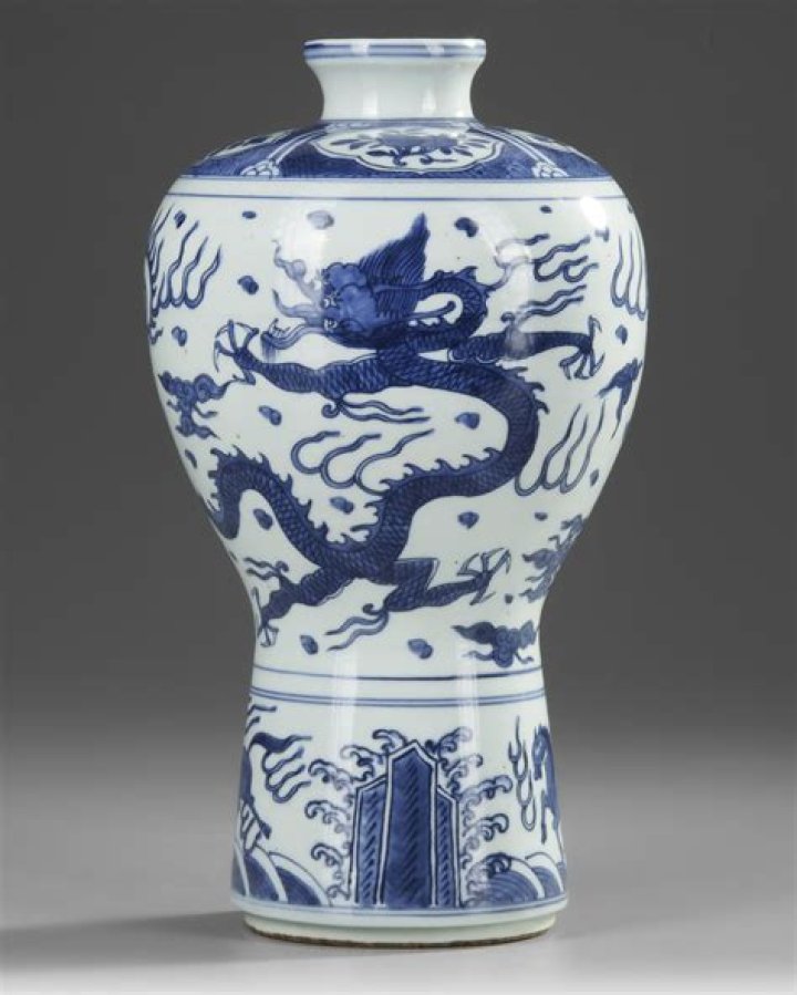 ming dynasty vases prices