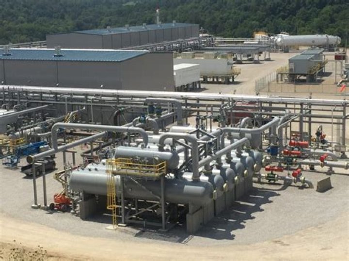 water and gas line separation