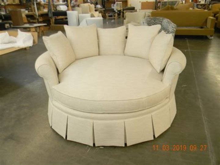 what are those big circle chairs called
