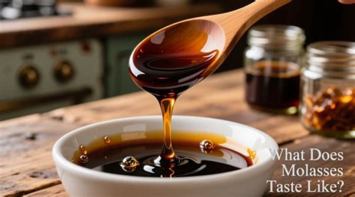 what does molasses smell like