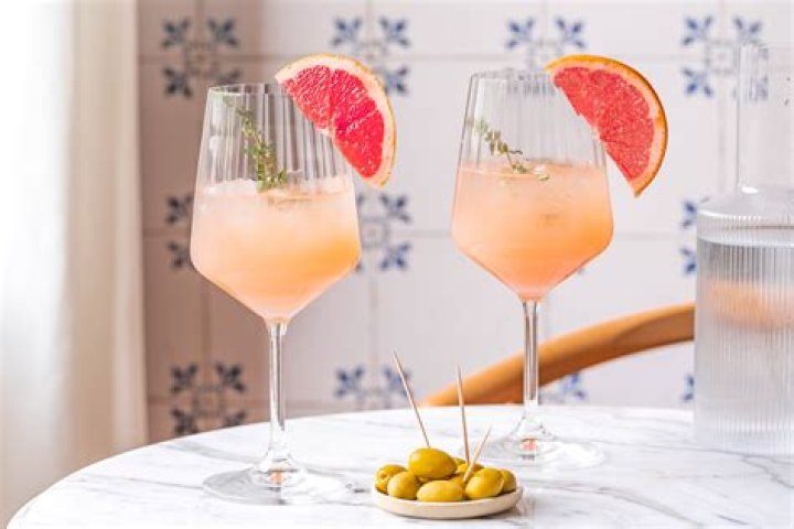 what does pastis taste like
