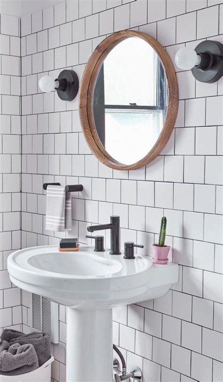 what size mirror for pedestal sink