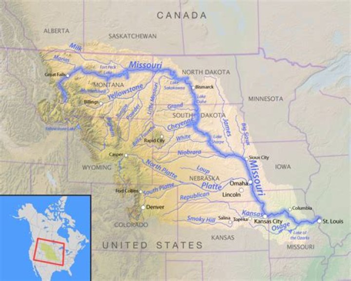 where does the missouri river start and end