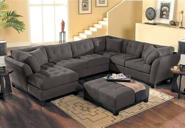 where is cindy crawford furniture made