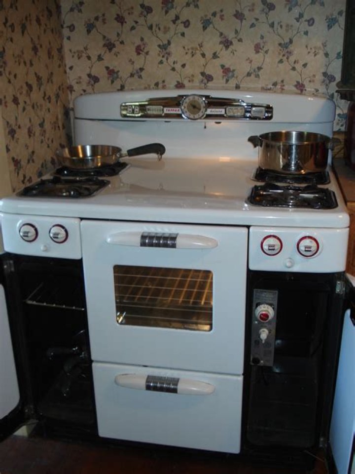 who makes tappan stoves