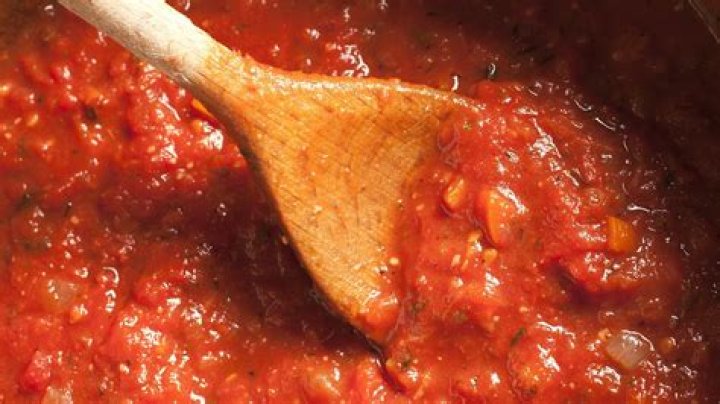 why does tomato sauce make me sick