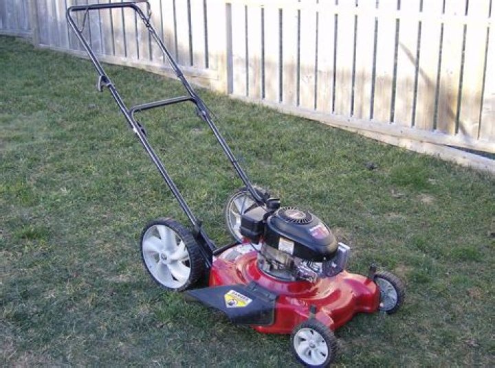 yard machines lawn mowers reviews